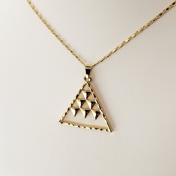Triangle Mauna Kea Pendant Necklace - Picture 3 of 3